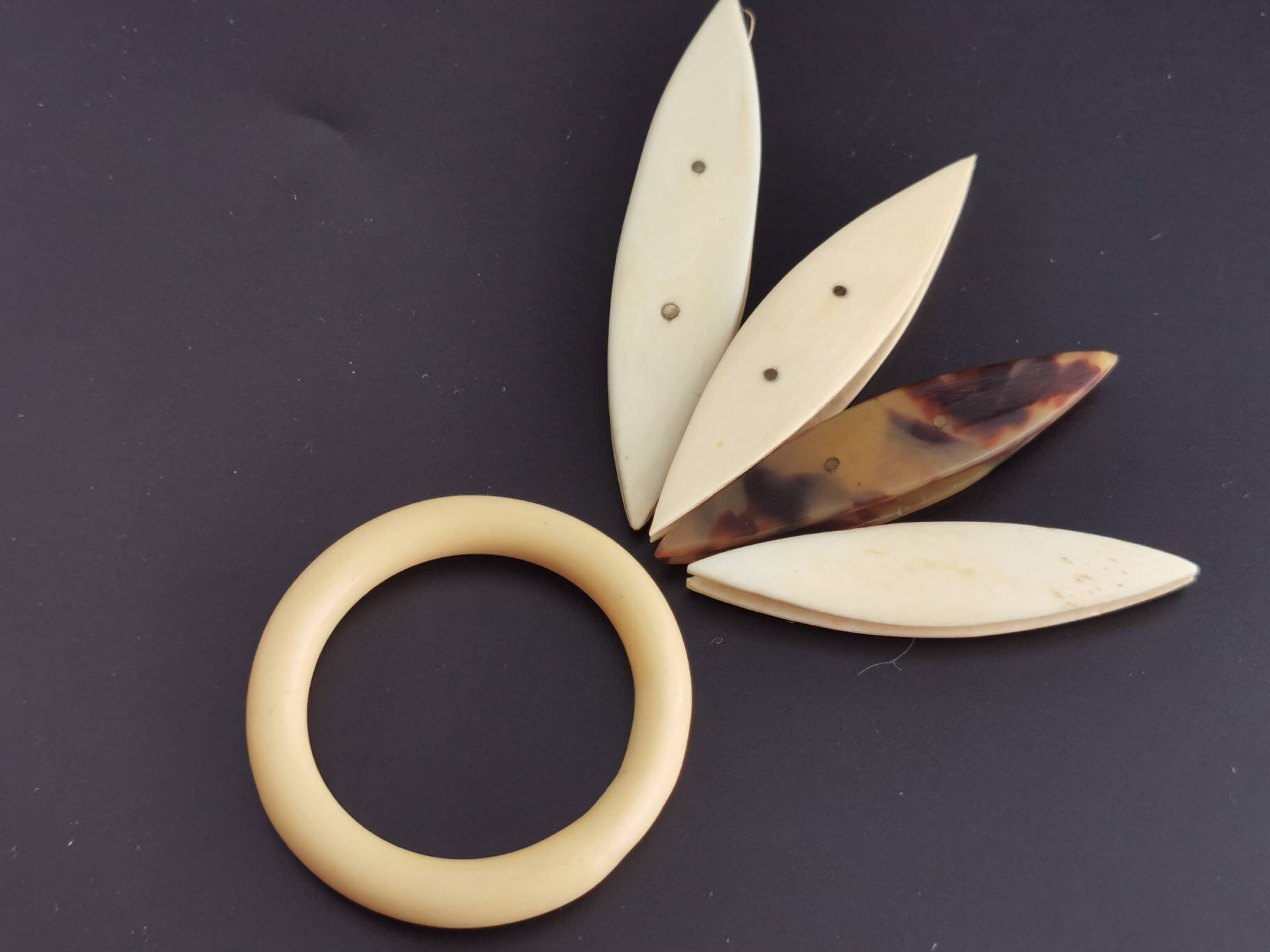 Vintage Tatting Shuttle for sale Only 2 left at 70