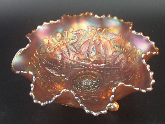 Northwood Carnival Glass Wishbone 3-Footed Ruffled Bowl AmethystPurple