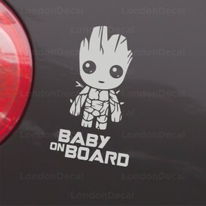 BABY ON BOARD | Naklejka winylowa na zderzak samochodu. Baby Groot, Guardians of the Galaxy (Typ 2)