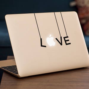 LOVE MacBook Aufkleber Sticker passend für alle MacBook Modelle