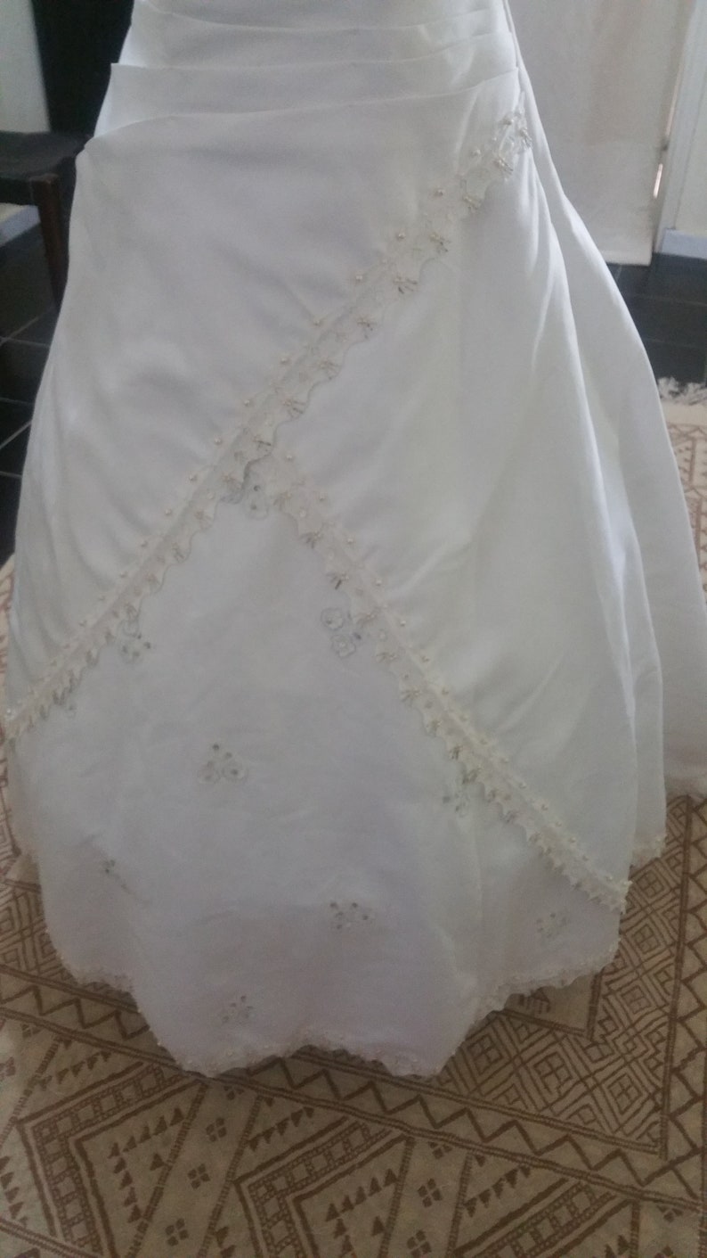 mermaid dress wedding dress bridal FREE petticoat Luxurious haute couture white satin embroidered Duchess satin wedding dress