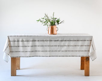 Walnut Leaf Linen Tablecloth - Striped Tablecloth - Rectangular Table cloth - Farmhouse Tablecloth - Natural Tablecloth -Holiday Centerpiece