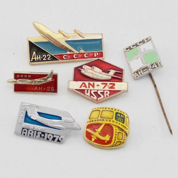 Antonov planes vintage aviator badges Ukrainian historic aircraft Era Aviation USSR Soviet civil aircraft best airplanes airshow exhibition