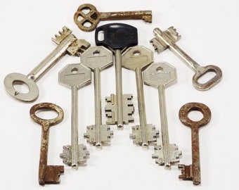 doors keys steampunk supplies jewelry decorative keys skeleton keys  ideas keys large keys pendant keys metal unique keys vintage house keys