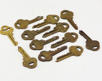 cabinet keys steampunk supplies brass keys house keys jewelry findings decorative small keys primitive keys door keys vintage key rusty keys