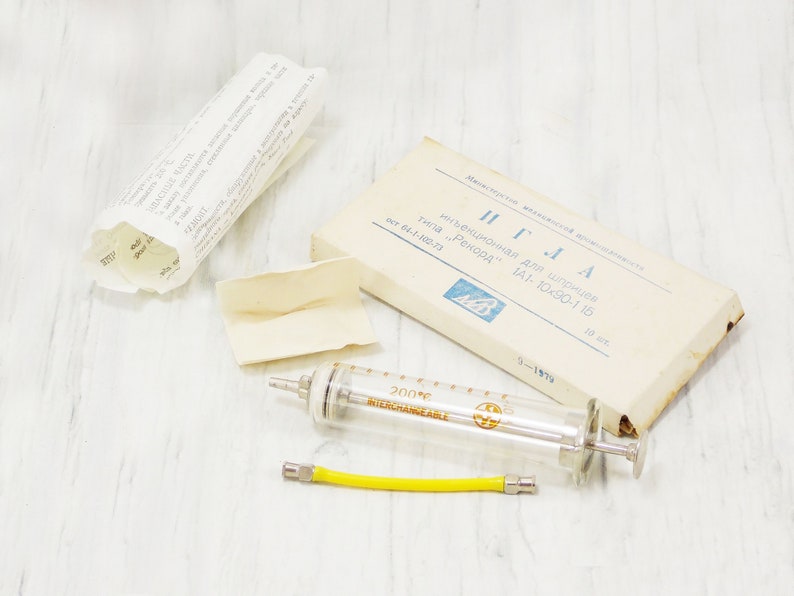 medical syringe doctor tools pharmacy glass syringe needle antique medical equipment primitive decor veterinary nurse medical assistant