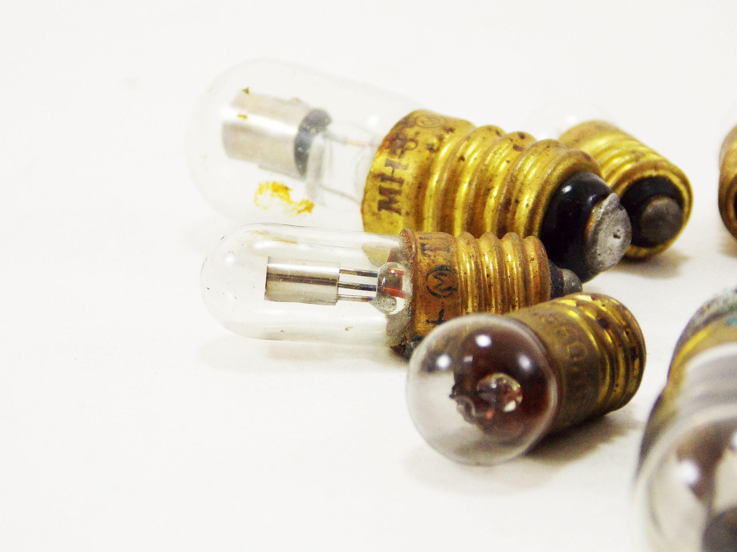 Light bulbs vacuum tubes glass bulbs electronic parts Etsy