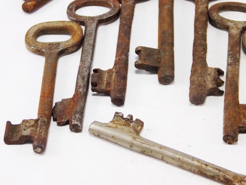 Large keys rare skeleton keys vintage keys for crafting supply Etsy