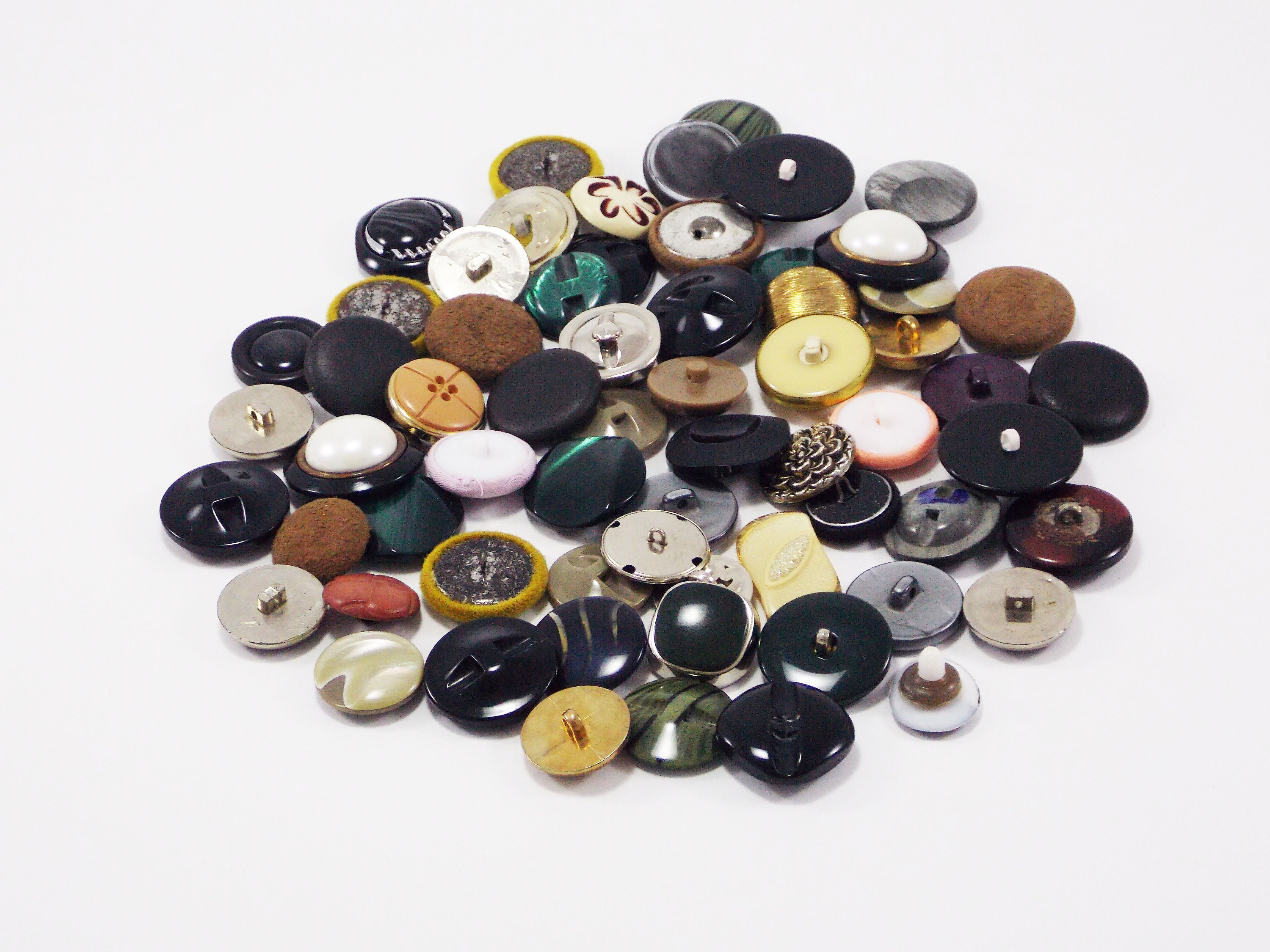 Big buttons sewing buttons collectable plastic buttons vintage Etsy