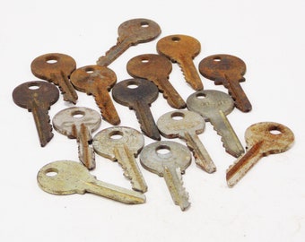 decorative keys steampunk parts primitive keys metal keys old keys iron house keys rustic keys authentic wedding keys jewelry supplies keys