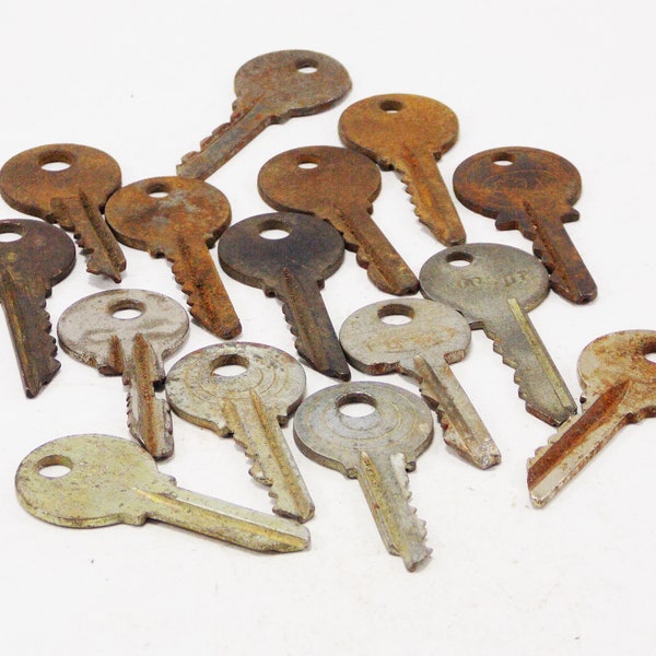 decorative keys steampunk parts primitive keys metal keys old keys iron house keys rustic keys authentic wedding keys jewelry supplies keys