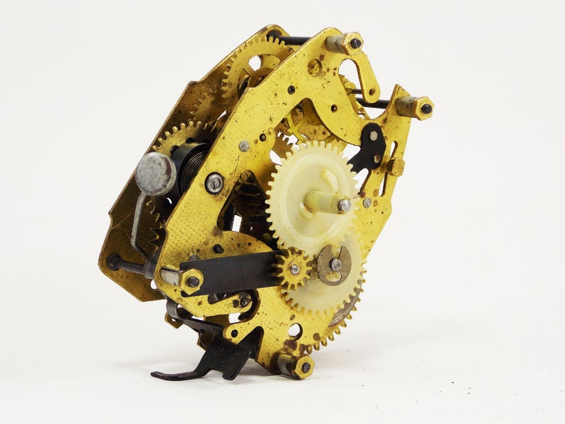 clock repair clock projects steampunk parts brass mechanism clock parts brass plate movement alarm clock broken golden plated clock plate image 10