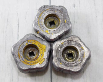 Vintage water faucet Farmhouse decor water valve Metal Knob craft altered art rustic garden decor industrial supply vintage spigot primitive