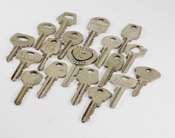 skeleton keys steampunk crafting door keys small authentic keys wedding projects metal keys house keys decorative keys primitive jewelry key