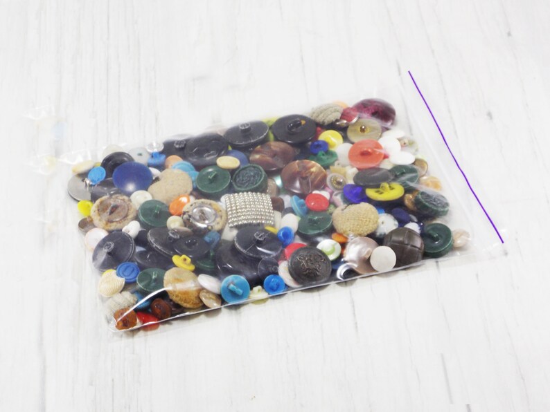 Vintage buttons pearl shell buttons colors plastic buttons large shell buttons small organic antique buttons sewing craft supplies scrapbook