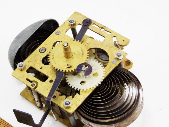 Wecker gebrochen mechanischer gleichgewicht steampunk projekte uhr