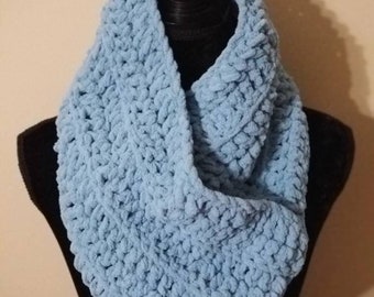 Pocket Cowl (Turquoise)