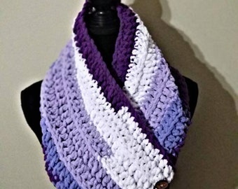 Pocket Cowl (Shades of Purple)