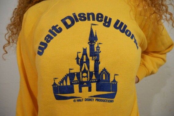 Vintage 60s Walt Disney World Sweatshirt Flocked B