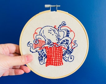 Knitting Octopus Embroidery Kit, DIY craft kit, beginner embroidery pattern, tentacles, nautical, ocean creature, maritime, beach