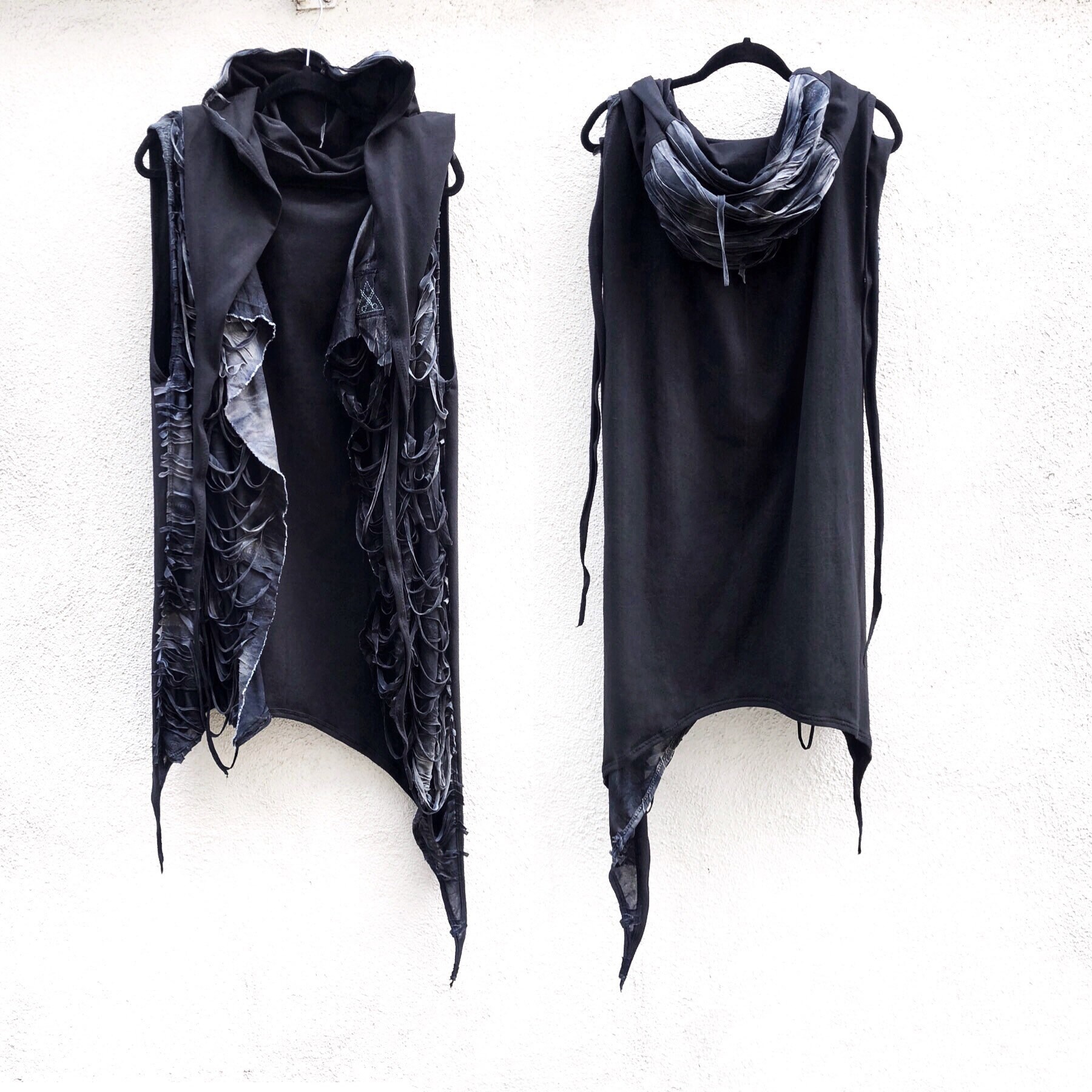 thin sleeveless hoodie