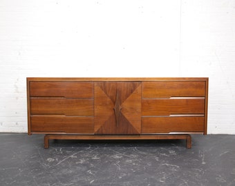 Vintage MCM large 6 drawer brutalist style walnut credenza by Acme Co. Furniture | Free delivery only in NYC and Hudson Valley areas