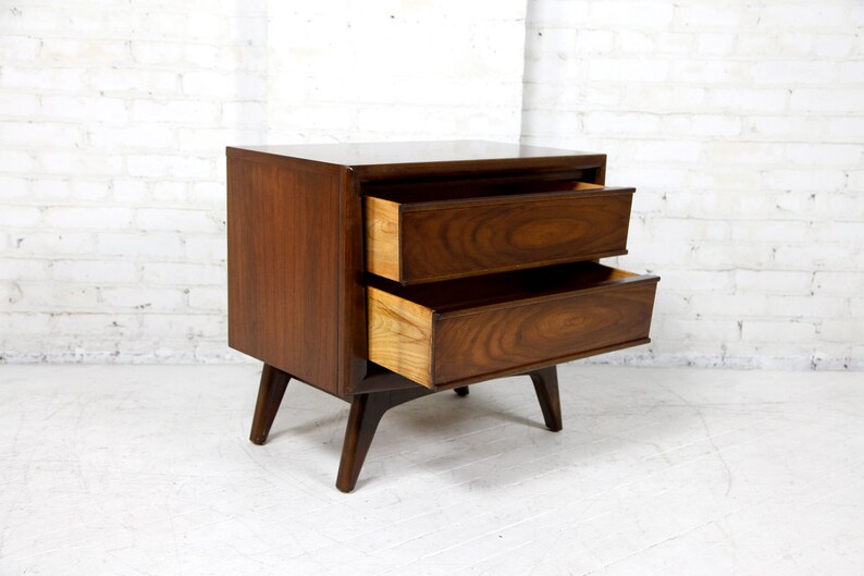 Vintage Nightstand End Table By Founders Furniture Free Nyc Delivery