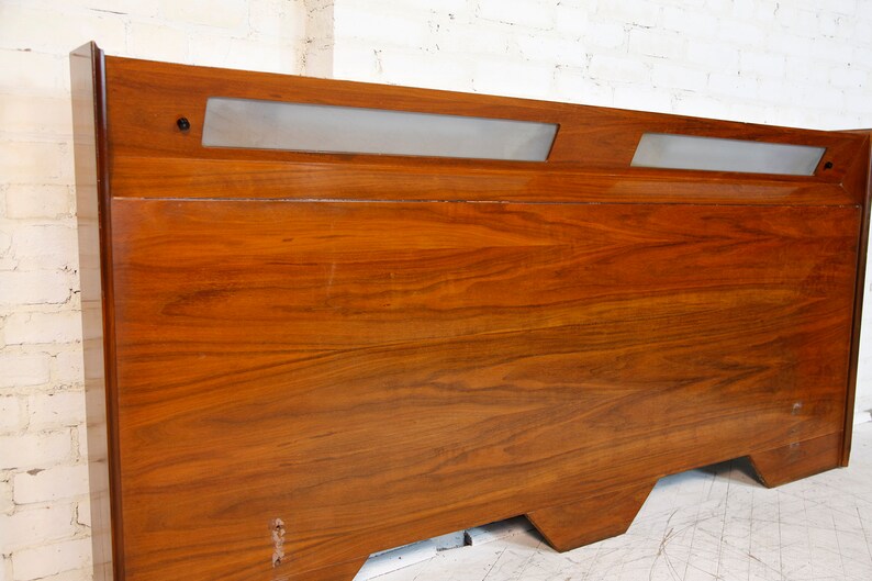 Vintage mcm walnut queen size headboard with reading lights Free delivery in NYC and Hudson Valley areas image 5