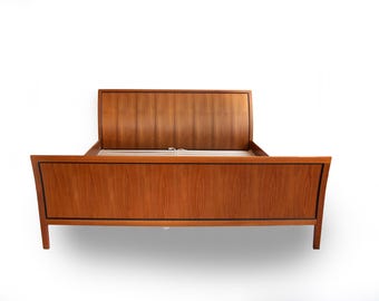 Vintage king size teak bed frame by Sun Cabinet Thailand | Free delivery in NYC and Hudson Valley areas