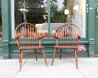 Vintage MCM 80s solid wood spindle back windsor accent peacock chair fw LOMBARD co | Free delivery only in NYC and Hudson Valley areas