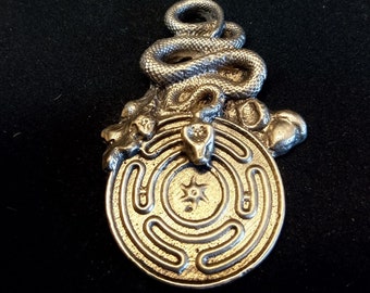 Strophalos/ oak leaf /Serpent / Hekates Wheel/ Hekate Pendant/ Bronze Metal/ Hekate Goddess/ Hekate Altar