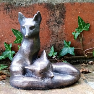 Bronze Fox Pair Sculpture: Handcrafted Metal Art