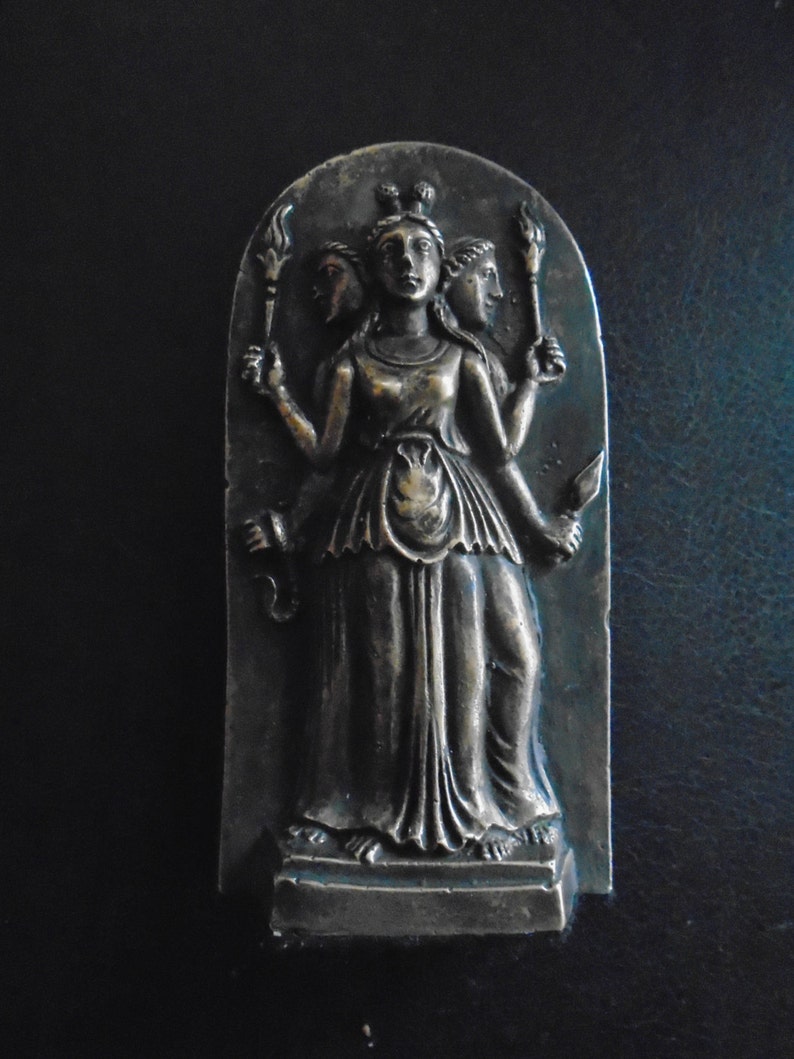 Hecate Statue/ Bronze Metal/ Hekate Statue/ Hekate Altar/ Bronze Art image 1