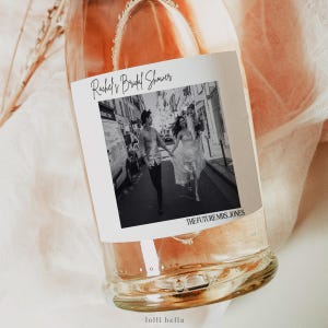 Étiquette de vin Polaroid, photo personnalisée, étiquette de vin pour la douche nuptiale, étiquette de champagne pour le brunch de la mariée, modèle Mini Champagne, téléchargement numérique, #PL1