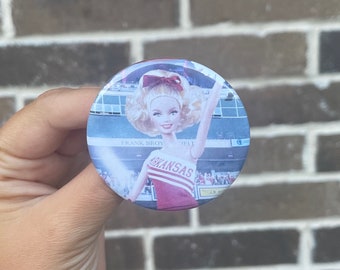 Spieltag Barbie Button | Arkansas Razorbacks Football Game Day Button
