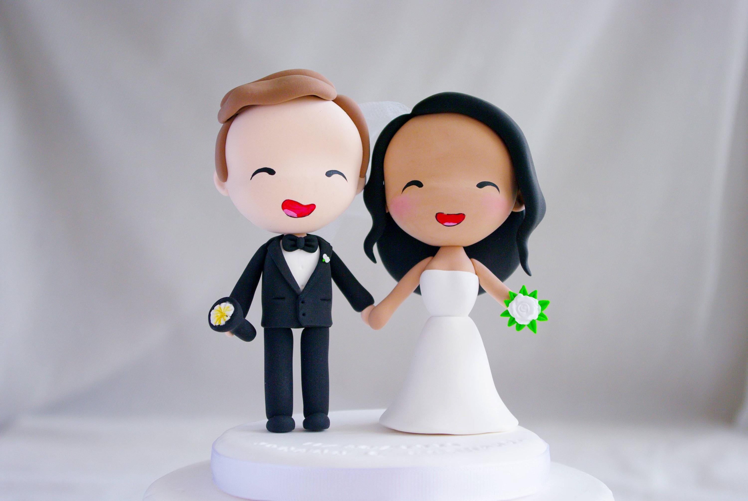 Wedding Cake Topper Bride and Groom | Funny Wedding Cake Topper with Pets | Bride and Groom with Dog and Cat | Interracial Couple Wedding