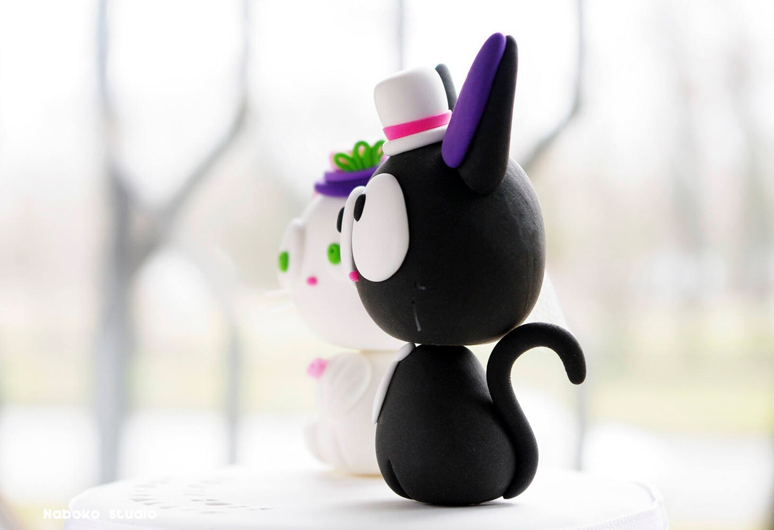 Jiji and Lily Wedding Cake Topper / Black and White Cats Jiji and Lily Wedding Cake Topper / Black and White Cats
