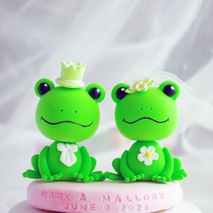 Frog Wedding Cake Topper | Wedding Cake Topper Bride and Groom Figurine | Wedding Cake Topper Funny | Cute Just Married Cake Topper