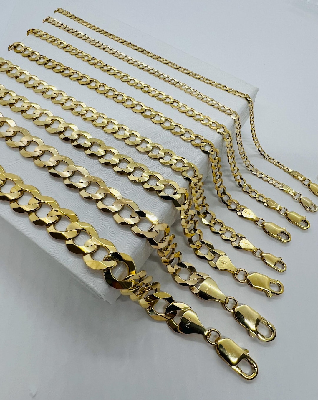 Nuragold 10k Real Yellow Gold Figaro Chain Bracelet - 4.5mm Width, Italian Jewelry For Men & Women