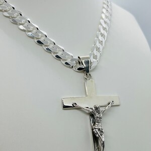thumbnail image 2 of Heavy 925 Sterling Silver Crucifix Pendant Necklace - 16, 18, 20, Or 22 Inch Chain - Jewellerybox 2 of 6