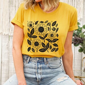 Womens Boho Sunflower Shirt Flower Tshirt for Women Boho Sunflower Tee Floral Tshirt flower Design Tee Womens Flower Shirt Casual Everyday