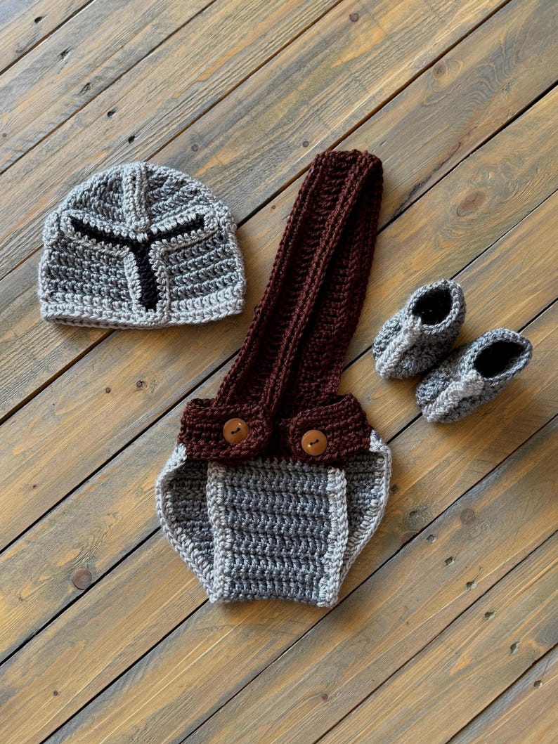 Traje de bebé mandaloriano de crochet: disfraz inspirado en Star Wars Mandalorian outfit