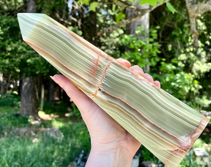4.6 lbs Banded Onyx or Banded Calcite Obelisk Pillar Tower Point Wand Column Generator