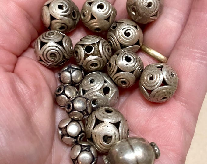 Sterling Silver Vintage Ethnic Beads 16