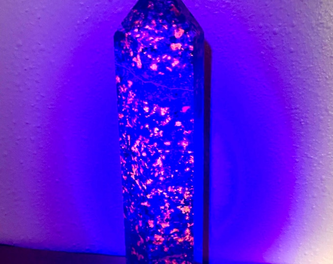 2.35 lbs Fluorescent Yooperlite Firestone Obelisk Pillar Tower Point Wand Column Generator