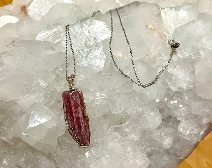 Pink tourmaline and Sterling Silver Chain Necklace