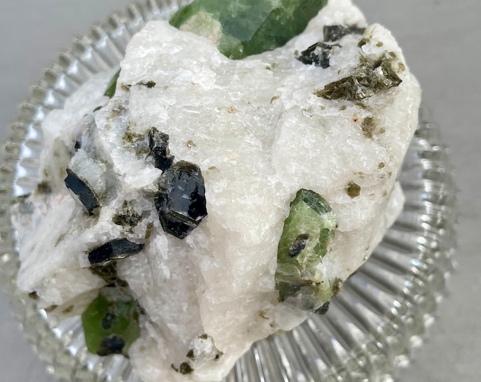 Green Diopside with Biotite in Quartz 426 grams