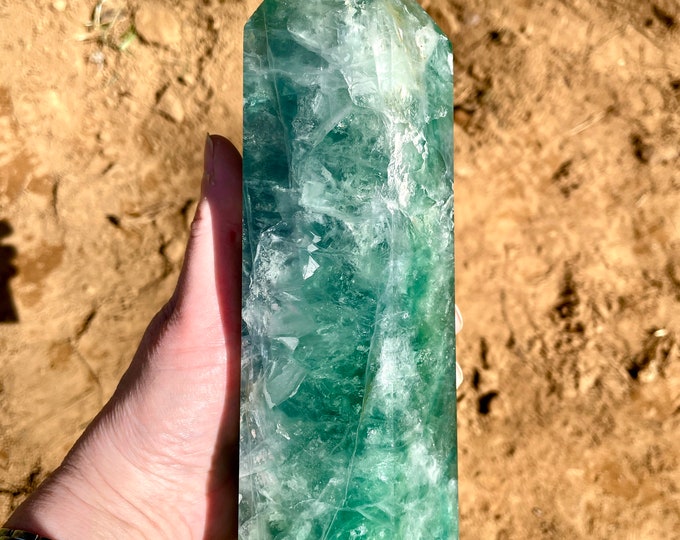 5.32 lbs Green and White Fluorite Obelisk Pillar Tower Point Wand Column Generator