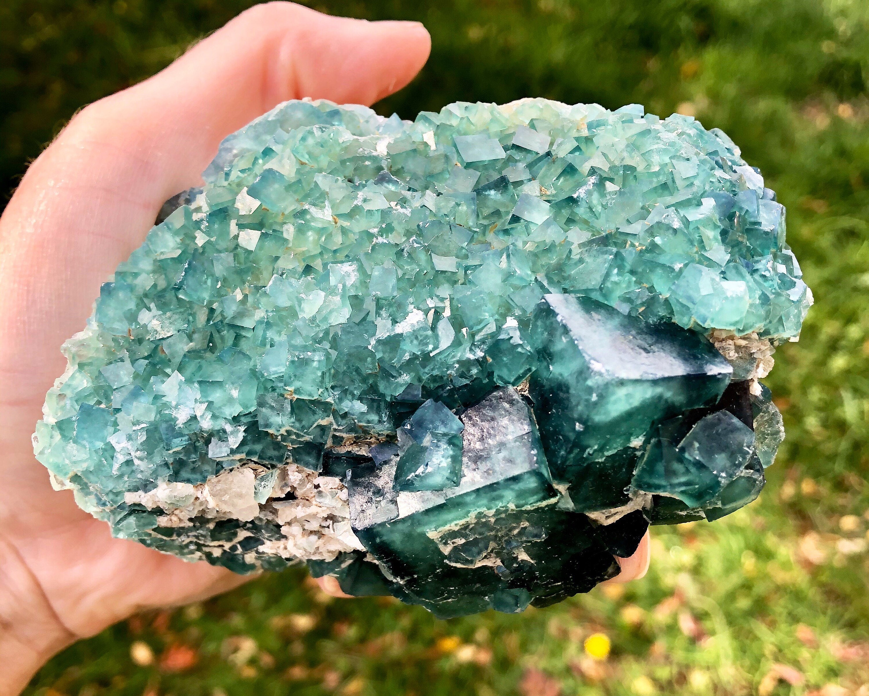 522g Aqua Green Blue Fluorite Crystal Cluster Specimen with large and