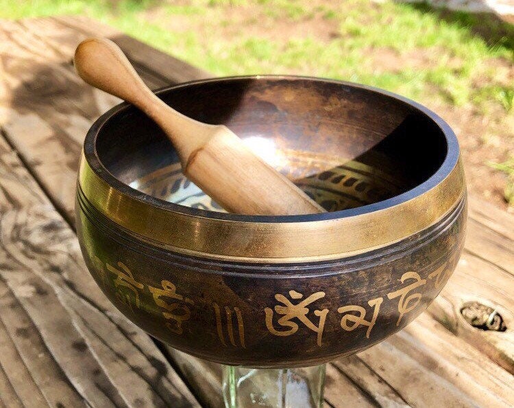 Tibetan Singing Bowl hand painted Brass with nice tone and sound